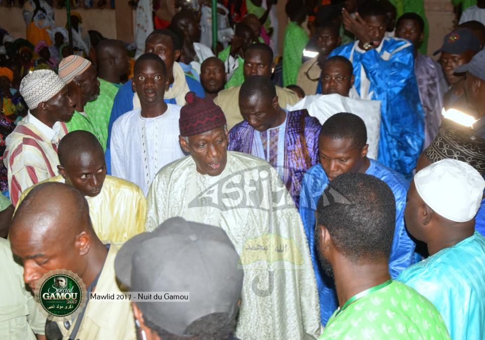 PHOTOS - Gamou Tivaouane 2017 - Les Images de la nuit du Gamou à la Mosquée Serigne Babacar Sy (rta)