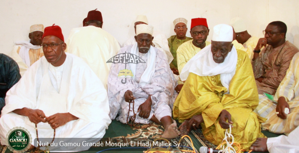 PHOTOS - Gamou Tivaouane 2017 - Les Images de la nuit du Gamou à la grande mosquée El Hadj Malick Sy (rta)