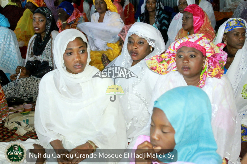 PHOTOS - Gamou Tivaouane 2017 - Les Images de la nuit du Gamou à la grande mosquée El Hadj Malick Sy (rta)