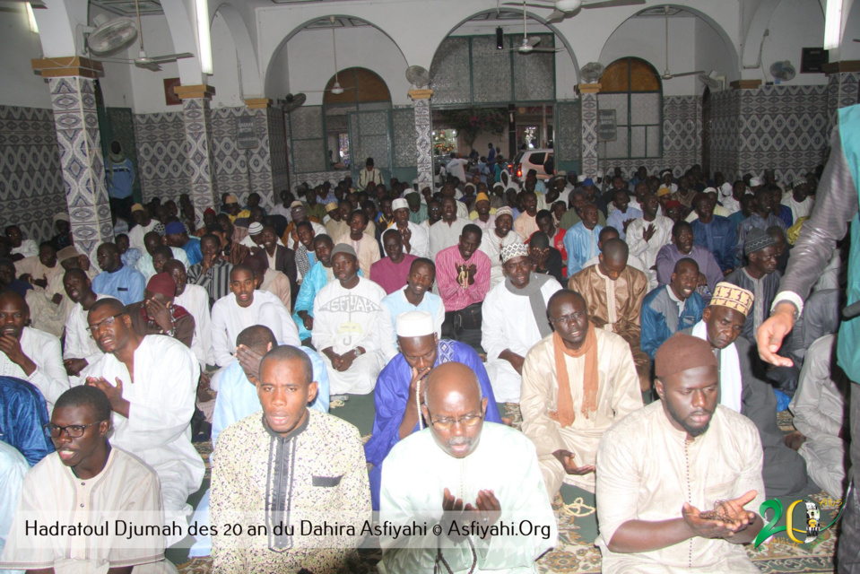 PHOTOS - 20 ans du Dahira Asfiyahi de Dakar Plateau - Les Images du Hadratoul Djumah en prélude à la Conférence du 1er janvier 2018