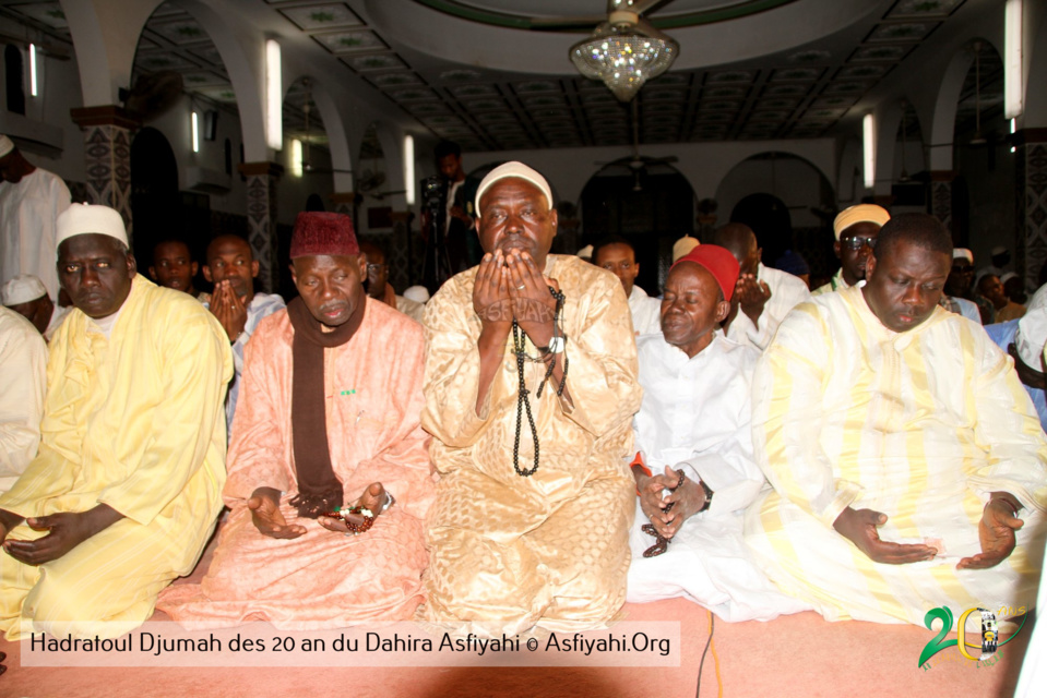 PHOTOS - 20 ans du Dahira Asfiyahi de Dakar Plateau - Les Images du Hadratoul Djumah en prélude à la Conférence du 1er janvier 2018