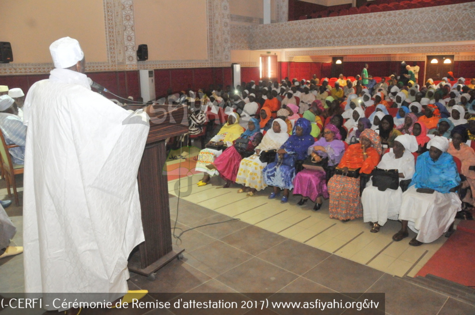 PHOTOS - Les Images de la cérémonie de remise officielle d’attestations aux participants aux séminaires de formation sur divers thèmes islamiques durant l’année académique 2017, organisée par le CERFI du Pr Rawane MBAYE