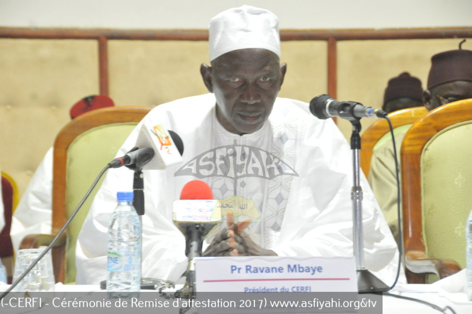 PHOTOS - Les Images de la cérémonie de remise officielle d’attestations aux participants aux séminaires de formation sur divers thèmes islamiques durant l’année académique 2017, organisée par le CERFI du Pr Rawane MBAYE