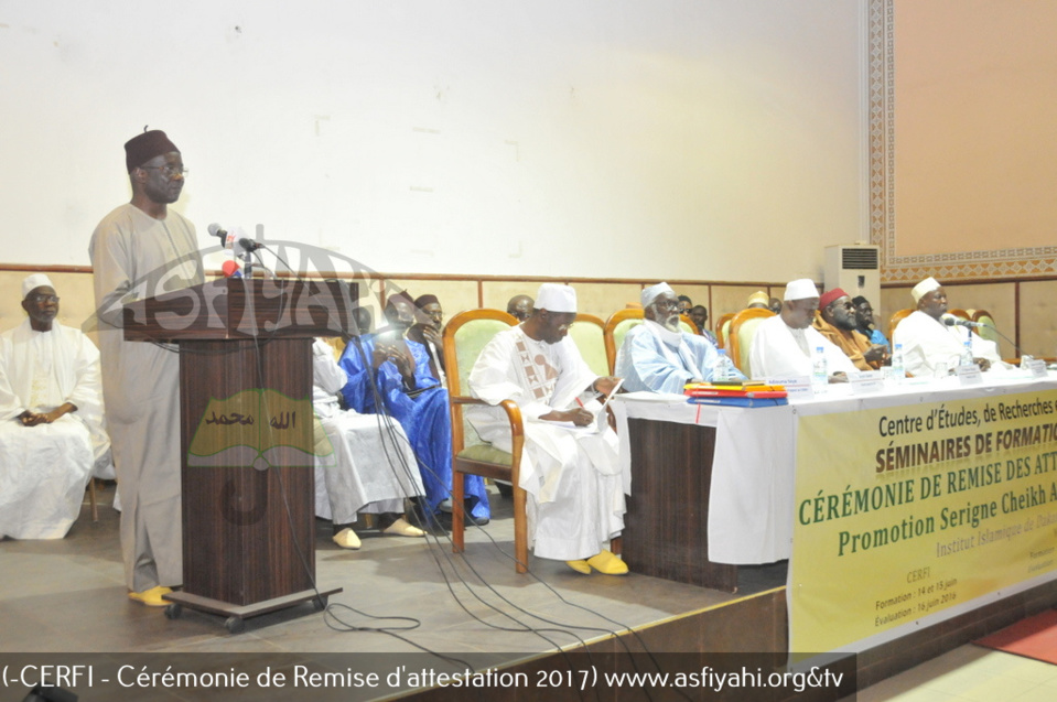 PHOTOS - Les Images de la cérémonie de remise officielle d’attestations aux participants aux séminaires de formation sur divers thèmes islamiques durant l’année académique 2017, organisée par le CERFI du Pr Rawane MBAYE