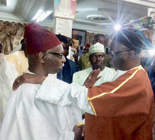 THIES - Visite de Serigne Mbaye Sy Mansour chez Serigne Mounirou Ndiéguene THIES - Visite de Serigne Mbaye Sy Mansour chez Serigne Mounirou Ndiéguene