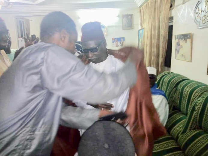 THIES - Visite de Serigne Mbaye Sy Mansour chez Serigne Mounirou Ndiéguene  