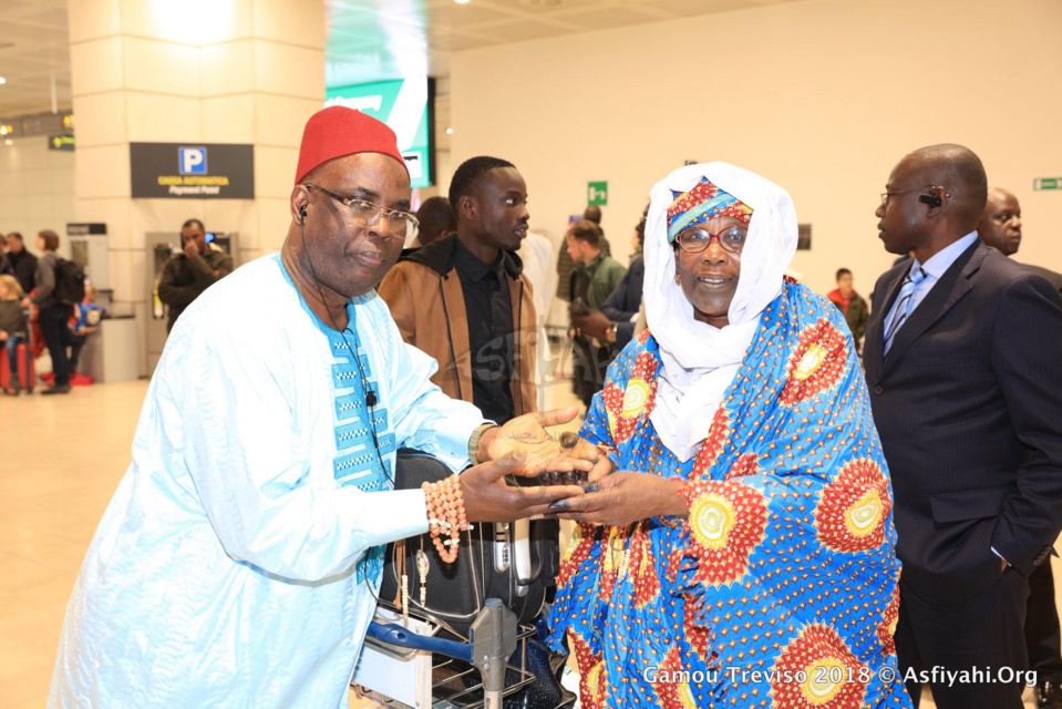 PHOTOS - GAMOU TREVISO 2018 - La délégation Gouvernementale conduite par le ministre Oumar Gueye reçue par Serigne Mansour SY Djamil et la Dahira Mouhtasimine PHOTOS - GAMOU TREVISO 2018 - La délégation Gouvernementale conduite par le ministre Oumar Gueye reçue par Serigne Mansour SY Djamil et la Dahira Mouhtasimine