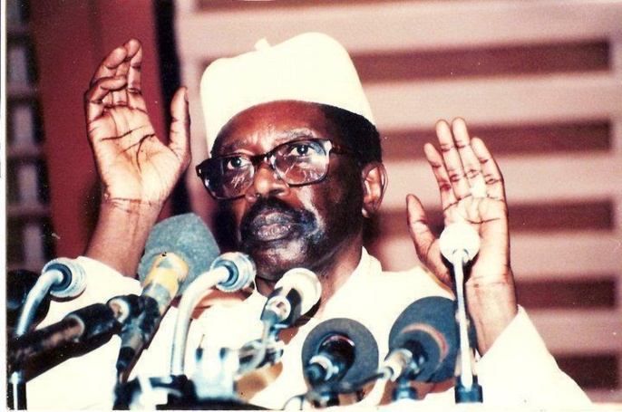 DEVALUATION : DEMARCHE PUREMENT POLITICIENNE : Essai de Serigne Cheikh Ahmed Tidiane Sy publié le 02 Fevrier 1994