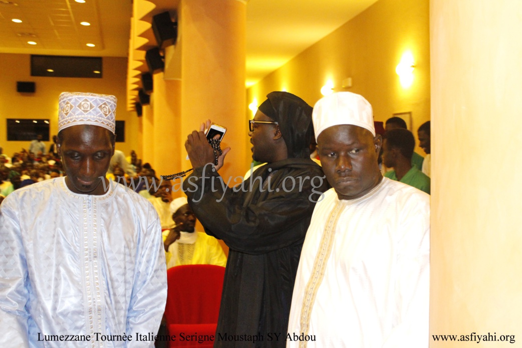 PHOTO - ITALIE - LUMEZZANE : TAKUSSANE SERIGNE BABACAR SY DU DAHIRATOUL MOUTAHABINA FILLAHI, PRESIDÉ PAR SERIGNE MOUSTAPHA SY PHOTO - ITALIE - LUMEZZANE : TAKUSSANE SERIGNE BABACAR SY DU DAHIRATOUL MOUTAHABINA FILLAHI, PRESIDÉ PAR SERIGNE MOUSTAPHA SY