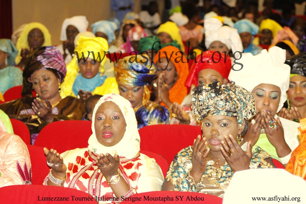 PHOTO - ITALIE - LUMEZZANE : TAKUSSANE SERIGNE BABACAR SY DU DAHIRATOUL MOUTAHABINA FILLAHI, PRESIDÉ PAR SERIGNE MOUSTAPHA SY PHOTO - ITALIE - LUMEZZANE : TAKUSSANE SERIGNE BABACAR SY DU DAHIRATOUL MOUTAHABINA FILLAHI, PRESIDÉ PAR SERIGNE MOUSTAPHA SY