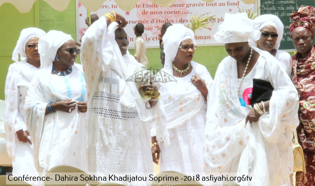 PHOTOS - CITE SOPRIM - Les Images de la Conférence de l'association Sopé Seydatouna khadija, Mère des Croyants , dirigée par Adja Ouly Niang