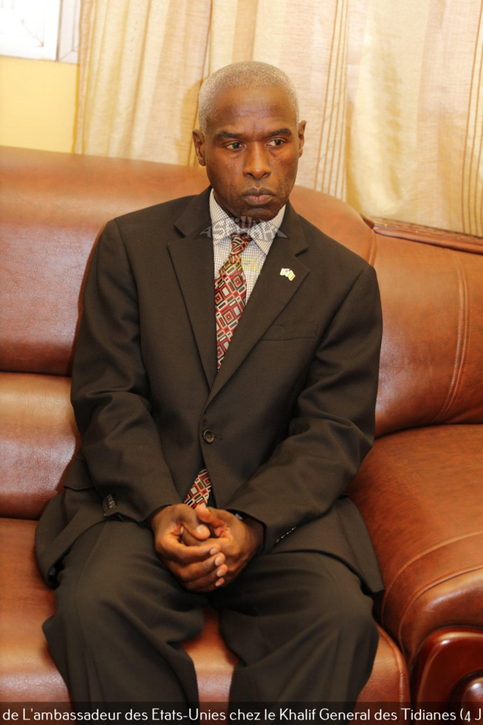 PHOTOS - L'ambassadeur des Etats-unies reçu par le Khalif Général des Tidianes Serigne Mbaye Sy Mansour: L'exception Sénégalaise, la lutte contre le Terrorisme au menu des échanges PHOTOS - L'ambassadeur des Etats-unies reçu par le Khalif Général des Tidianes Serigne Mbaye Sy Mansour: L'exception Sénégalaise, la lutte contre le Terrorisme au menu des échanges