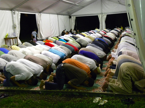 RAMADAN ITALIE : À défaut de mosquée, les musulmans de Gallarate prient à l’église