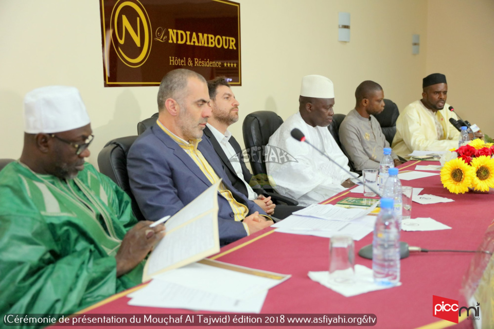 REPORTAGE PHOTOS ET VIDEO - Cérémonie de Présentation du du Mouçhaf Al Tajwîd des Éditions Albouraq Sénégal en partenariat avec les Éditions Dâr-Al-Maarifah de la Syrie 