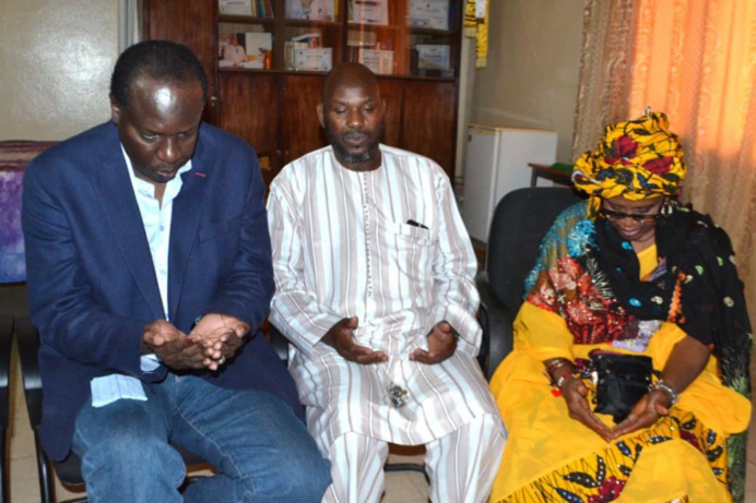 CONTRAT D’EXCELLENCE ! Discours de de Serigne Habib SY Ibn Al Maktoum adressé aux élèves du Lycée Malick SY de Thies CONTRAT D’EXCELLENCE ! Discours de de Serigne Habib SY Ibn Al Maktoum adressé aux élèves du Lycée Malick SY de Thies