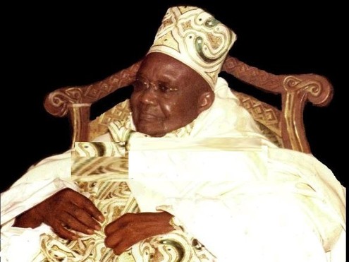 SERIGNE MANSOUR SY OFFRE UNE TONNE DE RIZ ET DES VÊTEMENTS AUX SINISTRES