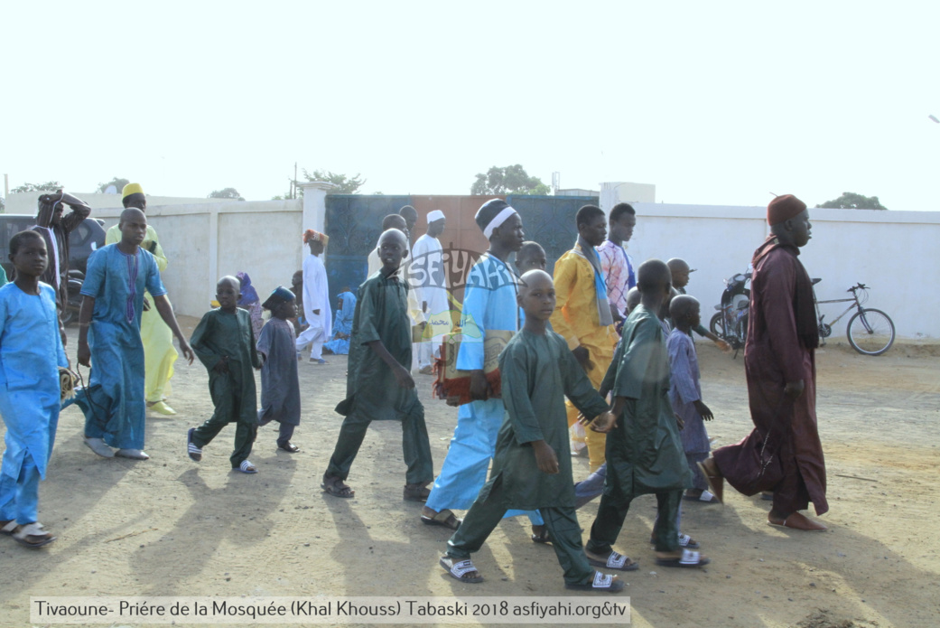 PHOTOS - TABASKI 2018 - Les Images de la Priere à la Mosquée de Khalkhouss en presence du Khalif General des Tidianes Serigne Mbaye SY Mansour PHOTOS - TABASKI 2018 - Les Images de la Priere à la Mosquée de Khalkhouss en presence du Khalif General des Tidianes Serigne Mbaye SY Mansour