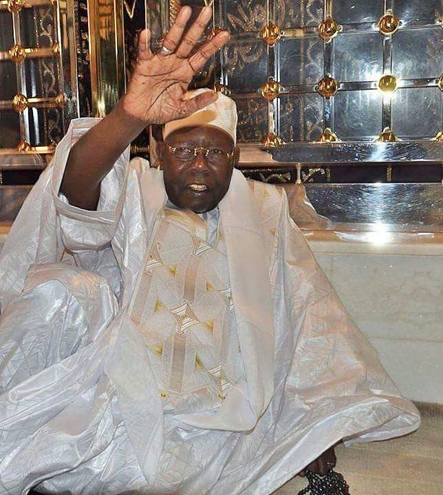 Al-Amine ! Hommage à « l’absent » que regrette notre présent : leçons de vie et de spiritualité (Par Dr. Bakary Sambe) Al-Amine ! Hommage à « l’absent » que regrette notre présent : leçons de vie et de spiritualité (Par Dr. Bakary Sambe)
