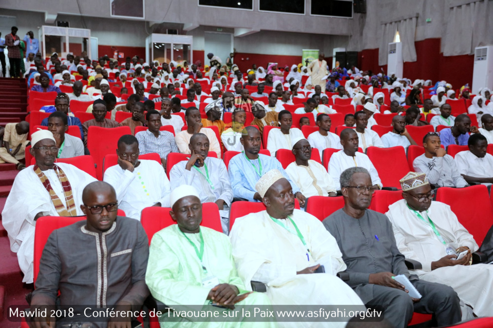 PHOTOS - Les Images de la conférence internationale co-organisée par la Cellule Zawiya Tijaniyya et International Interfaith Peace corps (IIPC), sur le thème «  Religions, Paix et prospérité en Afrique »