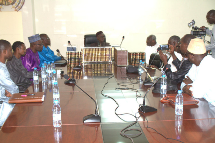 REPORTAGE - Réédition des 20 volumes du Tafsîr d'El Hadj Amadou Deme de Sokone par le Ministère de la Culture: Une nouvelle lumière dans le monde musulman REPORTAGE - Réédition des 20 volumes du Tafsîr d'El Hadj Amadou Deme de Sokone par le Ministère de la Culture: Une nouvelle lumière dans le monde musulman