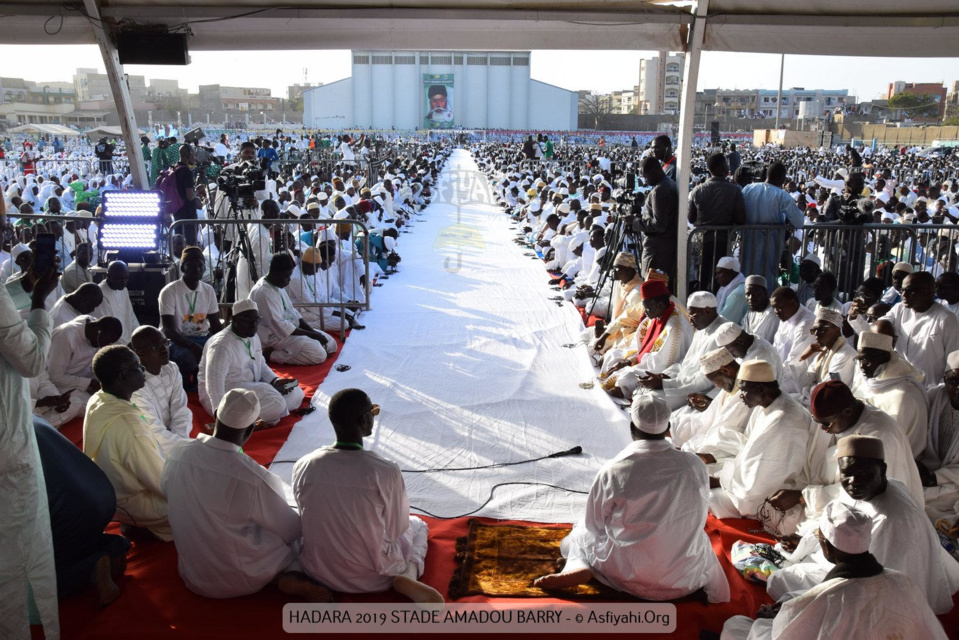 PHOTOS - STADE AMADOU BARRY - Les Images de la Hadaratoul Jumma 2019 organisée par Abnâ'u Hadrati Tijaniyati 