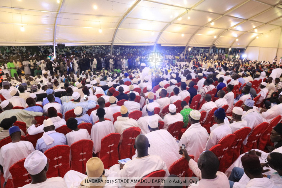 PHOTOS - STADE AMADOU BARRY - Les Images de la Cérémonie Officielle de la Hadaratoul Jumma 2019 organisée par Abnâ'u Hadrati Tijaniyati