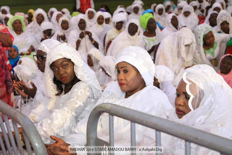 PHOTOS - STADE AMADOU BARRY - Les Images de la Cérémonie Officielle de la Hadaratoul Jumma 2019 organisée par Abnâ'u Hadrati Tijaniyati