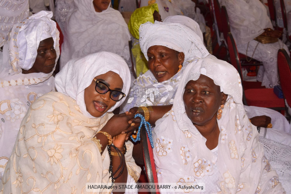 PHOTOS - STADE AMADOU BARRY - Les Images de la Cérémonie Officielle de la Hadaratoul Jumma 2019 organisée par Abnâ'u Hadrati Tijaniyati