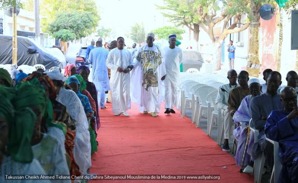 PHOTOS - MEDINA 2019 - Les Images du Takussan Cheikh Ahmed Tidiane Cherif (rta) du Dahira Sibeyanoul Mouslimina de la Medina