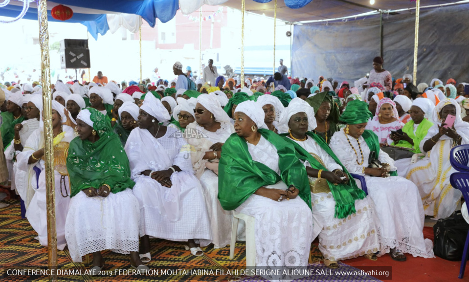 PHOTOS - DIAMALAYE 2019 - Les Images de la Conférence de la Federation Moutahabina Filahi de Serigne Alioune Sall Safietou SY