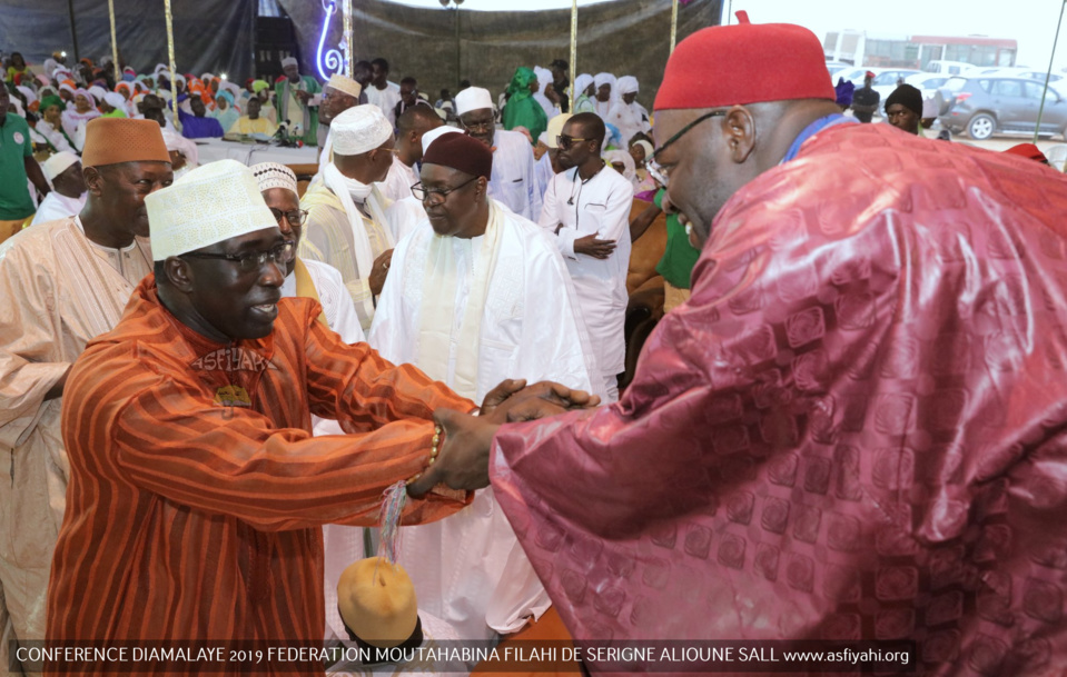 PHOTOS - DIAMALAYE 2019 - Les Images de la Conférence de la Federation Moutahabina Filahi de Serigne Alioune Sall Safietou SY