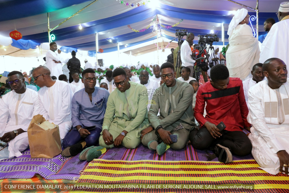 PHOTOS - DIAMALAYE 2019 - Les Images de la Conférence de la Federation Moutahabina Filahi de Serigne Alioune Sall Safietou SY