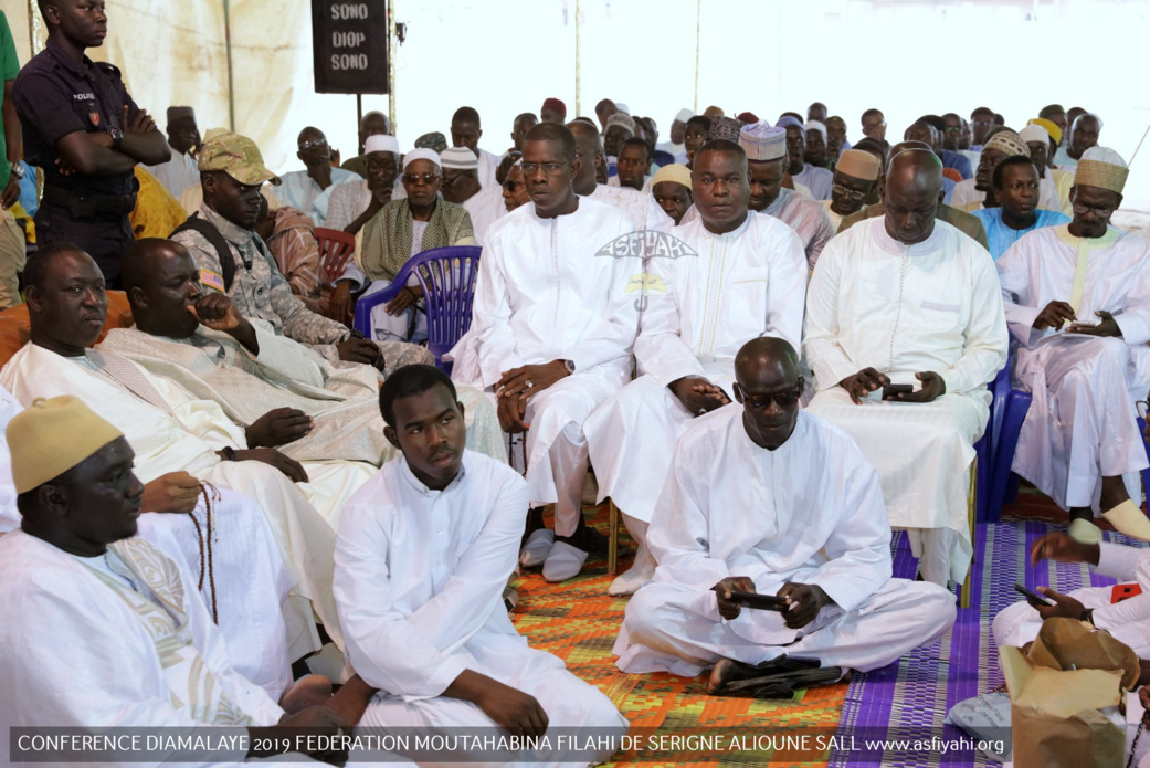 PHOTOS - DIAMALAYE 2019 - Les Images de la Conférence de la Federation Moutahabina Filahi de Serigne Alioune Sall Safietou SY