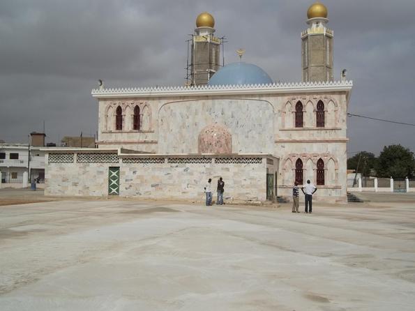 PHOTOS : Les Travaux  du Mausolée de Serigne Babacar Sy ( RTA )