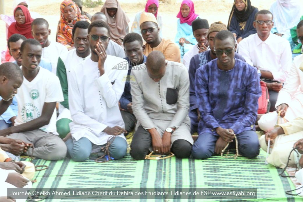 PHOTOS - Les Images de la Journée Cheikh Ahmed Tidiane Cherif (rta) organisée par la Dahira des Etudiants Tidianes de L'ESP, présidée par Serigne Habib Sy Babacar