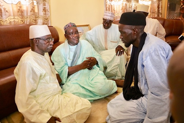 Reconstruction de la Grande Mosquée de Fass Bâtiment: Fass à l’honneur chez le Khalife Général des Tidianes Serigne Babacar Sy Mansour Reconstruction de la Grande Mosquée de Fass Bâtiment: Fass à l’honneur chez le Khalife Général des Tidianes Serigne Babacar Sy Mansour