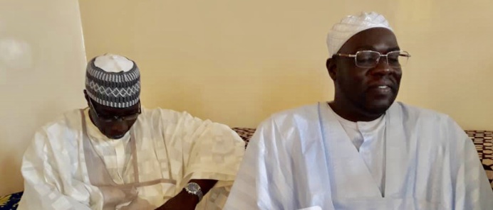 PHOTOS ET VIDÉO - CONDOLÉANCES: Le Khalif General des Tidianes envoie une forte délégation à Médina Gounass , suite au rappel à Dieu de Thierno Abdoul Aziz Bâ PHOTOS ET VIDÉO - CONDOLÉANCES: Le Khalif General des Tidianes envoie une forte délégation à Médina Gounass , suite au rappel à Dieu de Thierno Abdoul Aziz Bâ