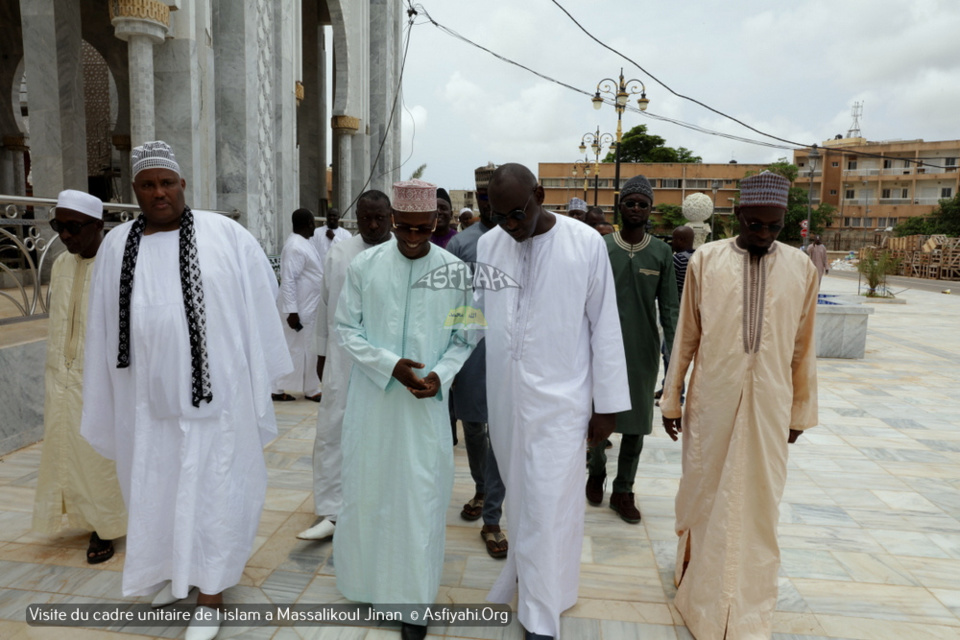 PHOTOS - Visite du Cadre Unitaire de l'islam à la Grande Mosquée Massalikoul Jinaan. L’histoire de la belle cohabitation religieuse du Sénégal.magnifiée