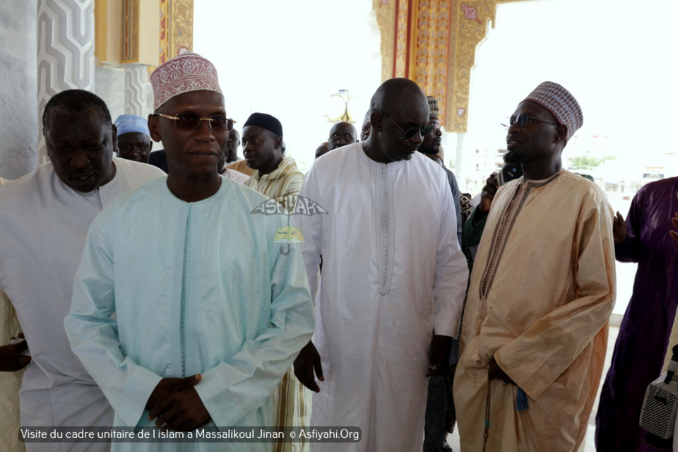 PHOTOS - Visite du Cadre Unitaire de l'islam à la Grande Mosquée Massalikoul Jinaan. L’histoire de la belle cohabitation religieuse du Sénégal.magnifiée PHOTOS - Visite du Cadre Unitaire de l'islam à la Grande Mosquée Massalikoul Jinaan. L’histoire de la belle cohabitation religieuse du Sénégal.magnifiée