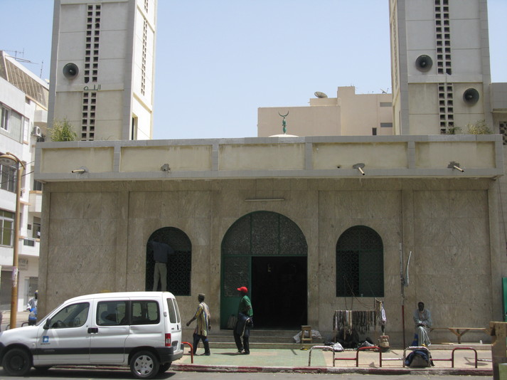 Opération Nettoiement de la Zawiya El Hadj Malick SY de Dakar