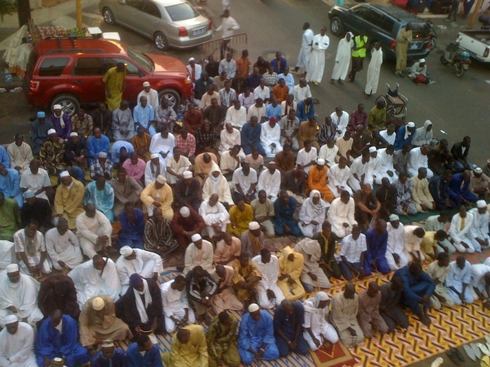 PHOTOS - Prières pour des Elections calmes et apaisées à la Zawiya El hadj Malick Sy de Dakar 