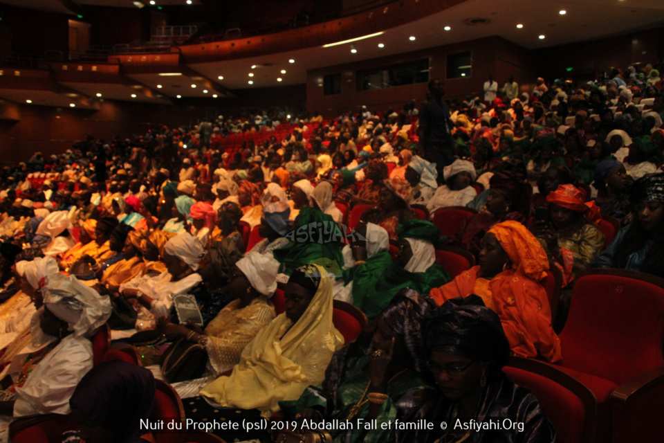 PHOTOS - GRAND THÉÂTRE - Les Images de la nuit du Prophète (psl) organisée par El Haddj Abdallah Fall et famille