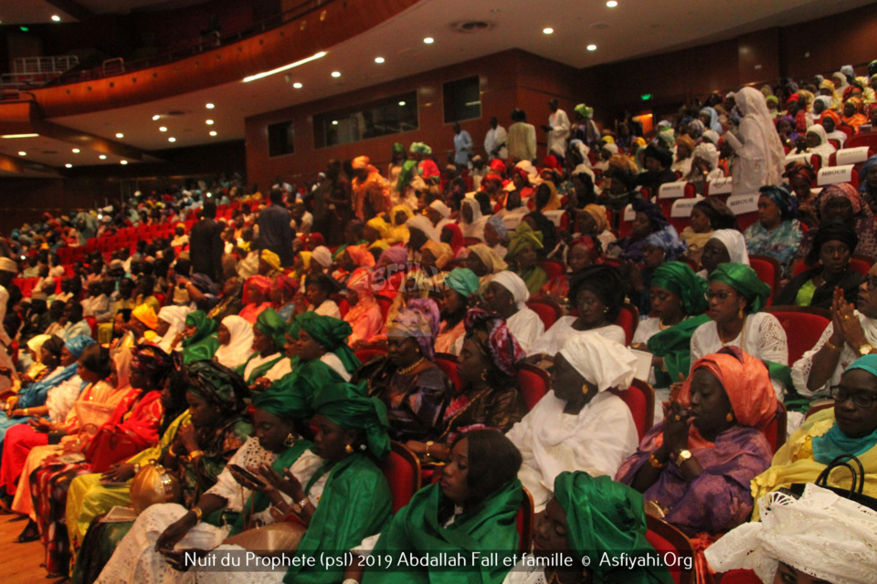 PHOTOS - GRAND THÉÂTRE - Les Images de la nuit du Prophète (psl) organisée par El Haddj Abdallah Fall et famille