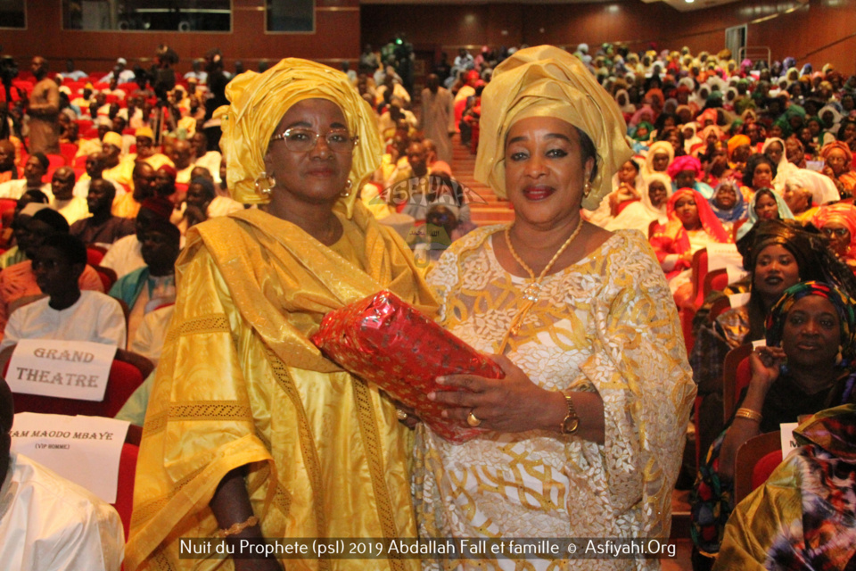 PHOTOS - GRAND THÉÂTRE - Les Images de la nuit du Prophète (psl) organisée par El Haddj Abdallah Fall et famille