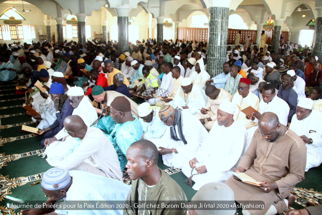 PHOTOS - PAIX AU SENEGAL DANS LE CONTEXTE DU CORONAVIRUS ET DE LA CRIMINALITÉ - Les Images de la Journée de Prières organisée à Golf Chez Serigne Mansour SY  Borom Daara Ji (rta)