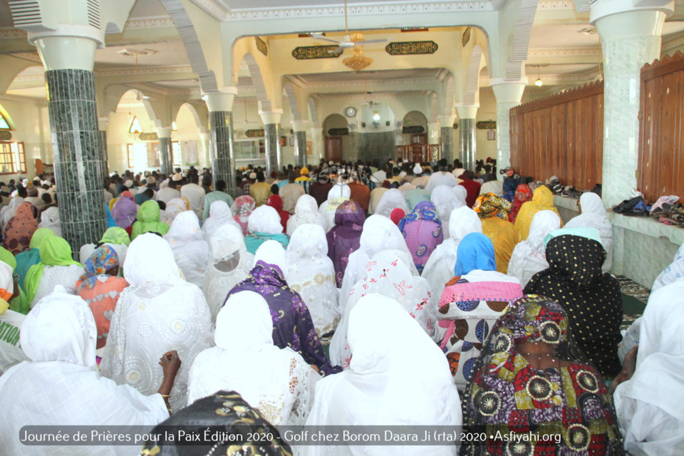 PHOTOS - PAIX AU SENEGAL DANS LE CONTEXTE DU CORONAVIRUS ET DE LA CRIMINALITÉ - Les Images de la Journée de Prières organisée à Golf Chez Serigne Mansour SY  Borom Daara Ji (rta)