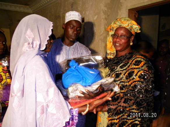 ASSOCIATION "IKHRA" DE SOKHNA FATSY DJAMIL  : Remise de Don le 15 Septembre 2012 à Liberté 6  , Journée Medicale  le 22 Septembre 2012 à Tivaouane