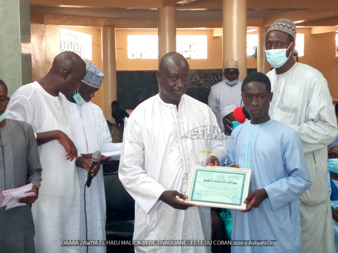 PHOTOS - FÊTE DU CORAN AU DAARA de la ZAWIYA ELHADJI MALICK SY de TIVAOUANE - Les apprenants prennent congés (BEUR) pour les besoins de la Tabaski PHOTOS - FÊTE DU CORAN AU DAARA de la ZAWIYA ELHADJI MALICK SY de TIVAOUANE - Les apprenants prennent congés (BEUR) pour les besoins de la Tabaski