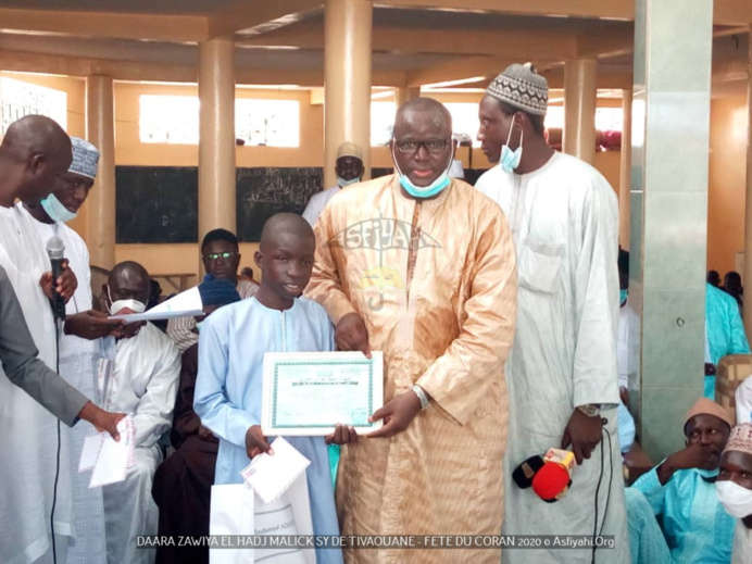 PHOTOS - FÊTE DU CORAN AU DAARA de la ZAWIYA ELHADJI MALICK SY de TIVAOUANE - Les apprenants prennent congés (BEUR) pour les besoins de la Tabaski PHOTOS - FÊTE DU CORAN AU DAARA de la ZAWIYA ELHADJI MALICK SY de TIVAOUANE - Les apprenants prennent congés (BEUR) pour les besoins de la Tabaski