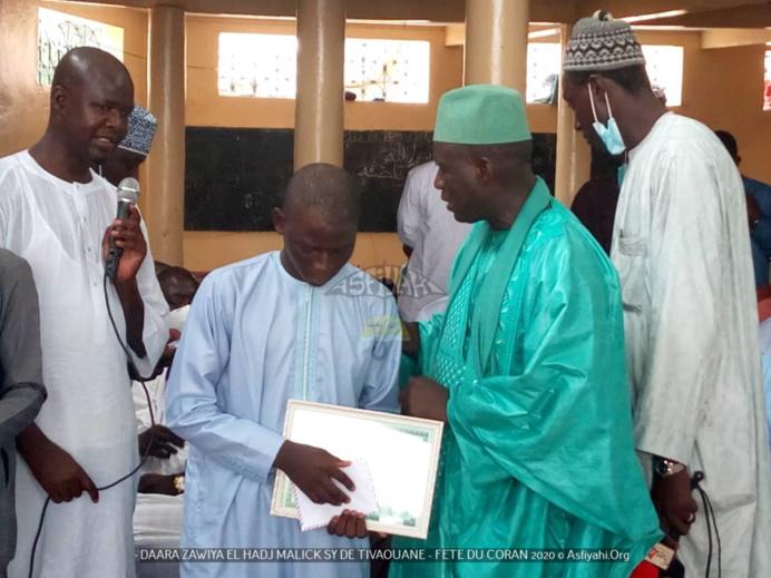 PHOTOS - FÊTE DU CORAN AU DAARA de la ZAWIYA ELHADJI MALICK SY de TIVAOUANE - Les apprenants prennent congés (BEUR) pour les besoins de la Tabaski PHOTOS - FÊTE DU CORAN AU DAARA de la ZAWIYA ELHADJI MALICK SY de TIVAOUANE - Les apprenants prennent congés (BEUR) pour les besoins de la Tabaski